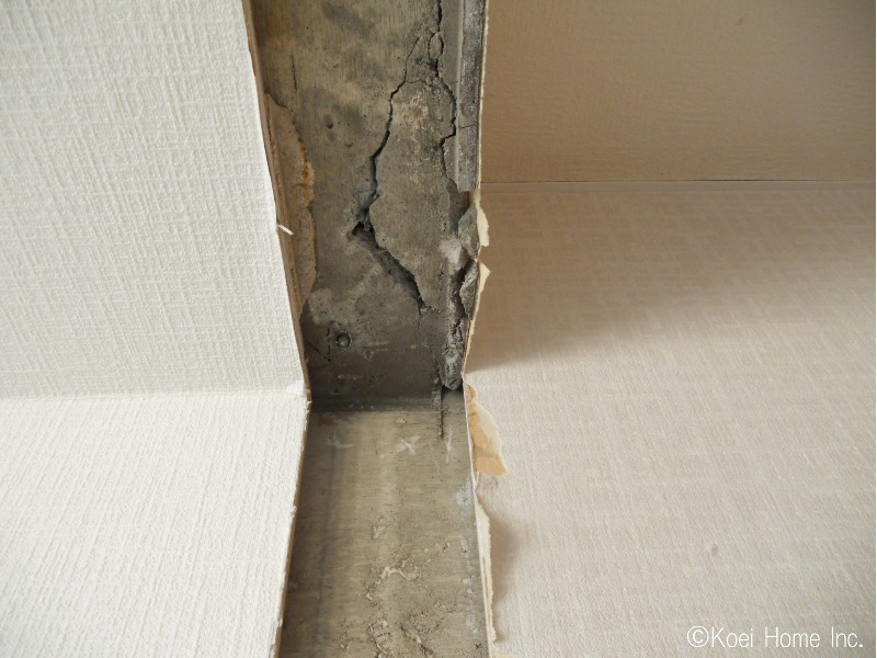 下がり壁や袖壁を撤去したことで、撤去跡はこのような形に。